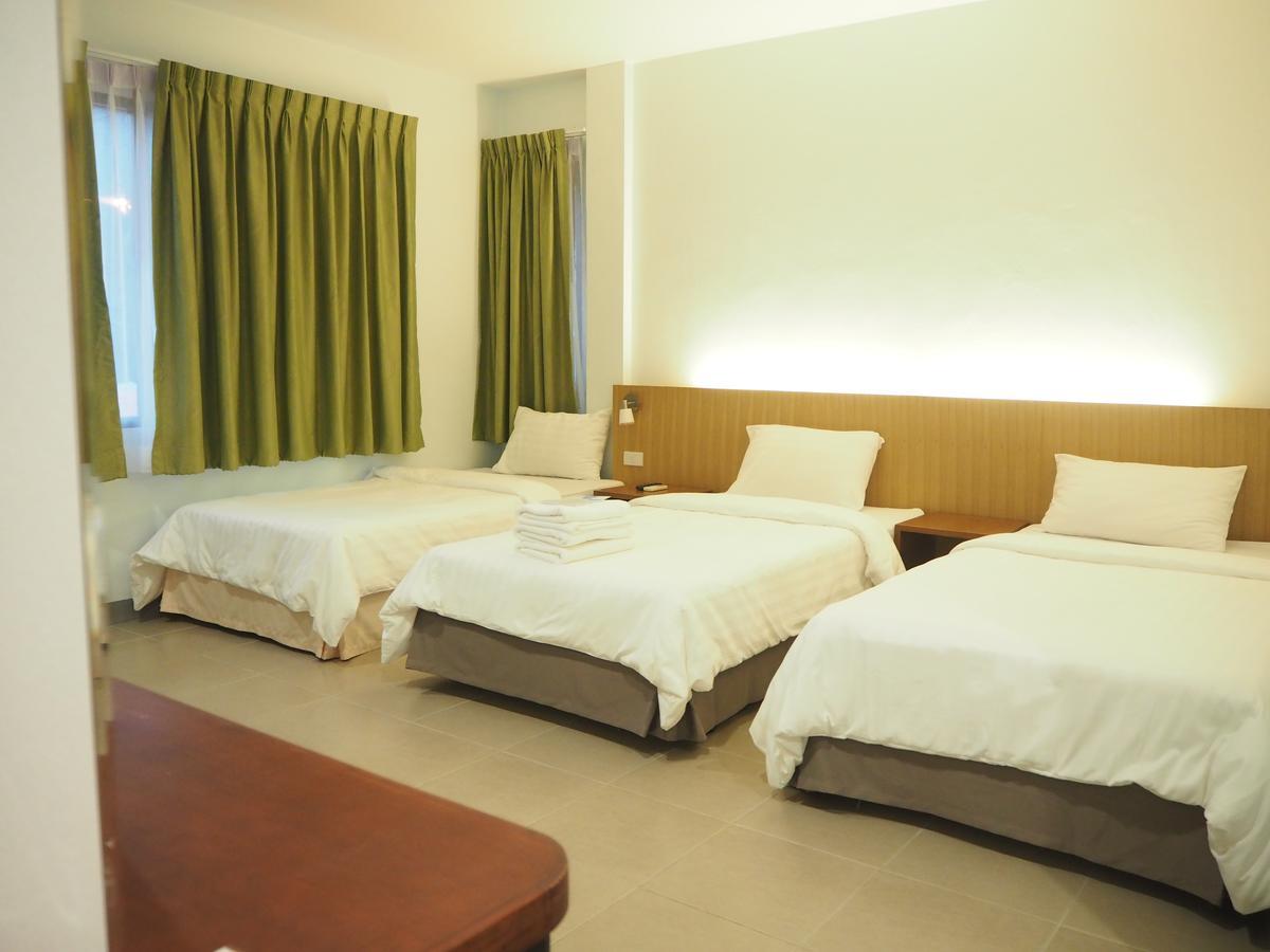 Hostel Wandee *