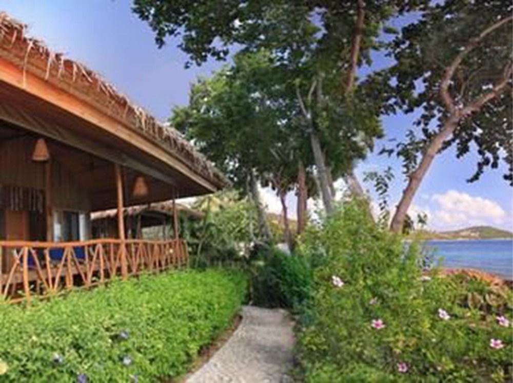 Coral Bay & 3*