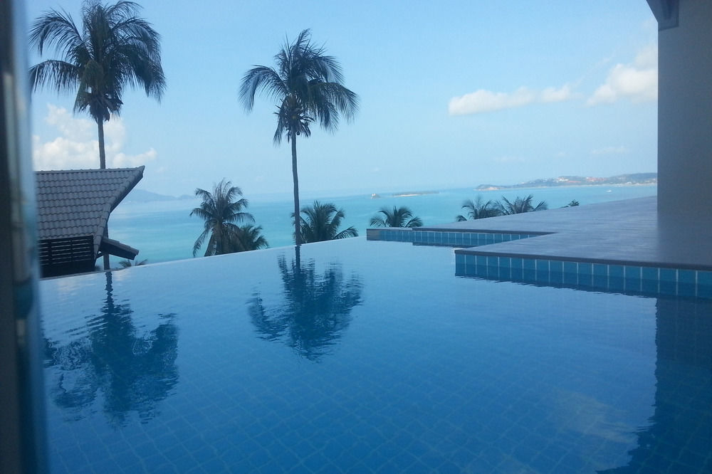 Vicky Samui * Mae Nam