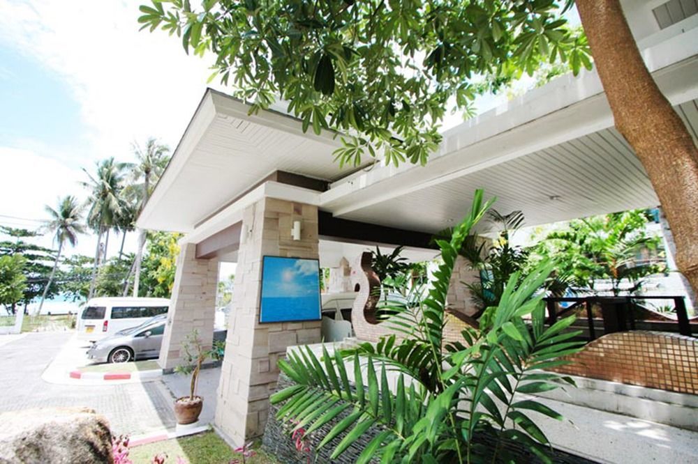 Resort Al's Laemson