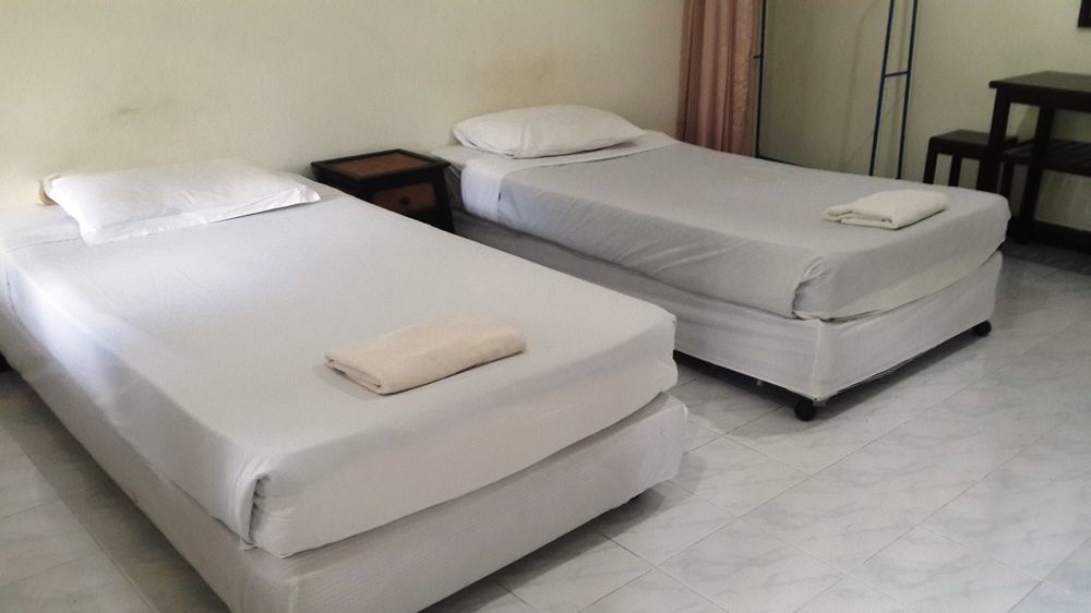 Jinta Hotel 2*