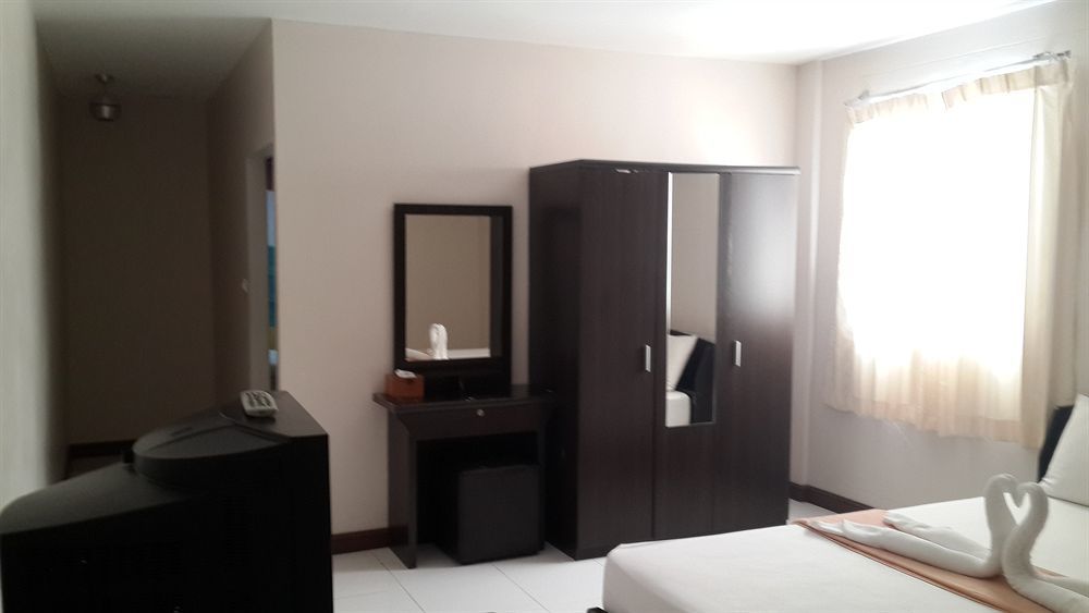 P.f Mansion Hotel