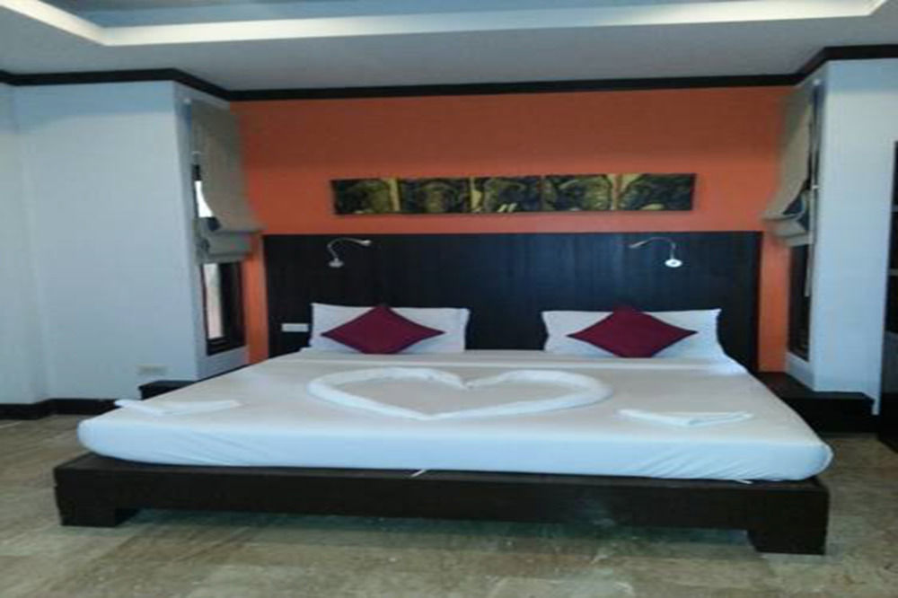 Baan Khao Hua Jook 3*