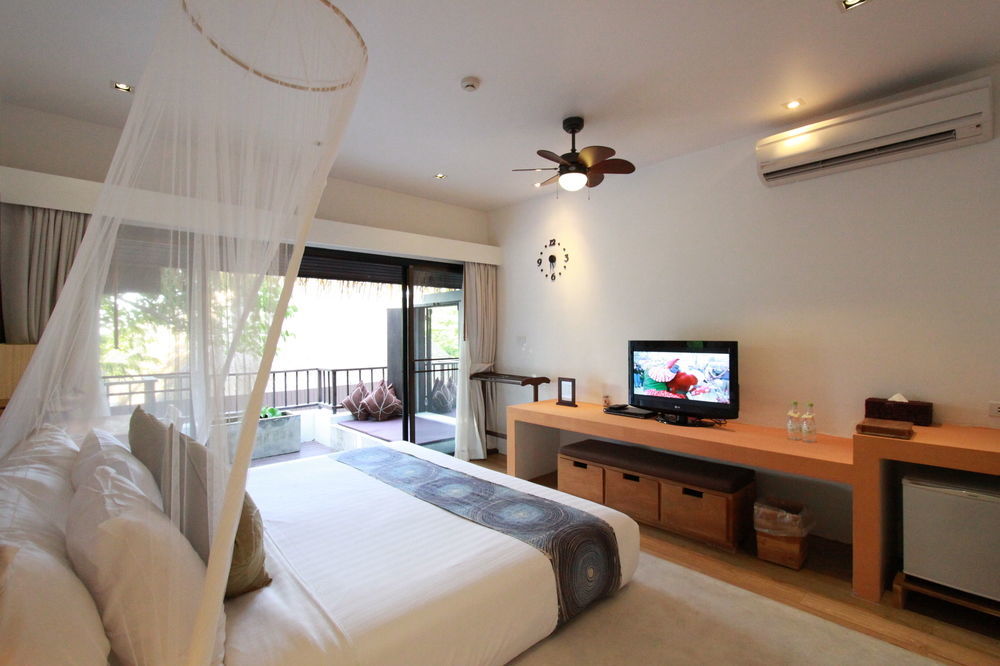 Resort Mimosa & 4*