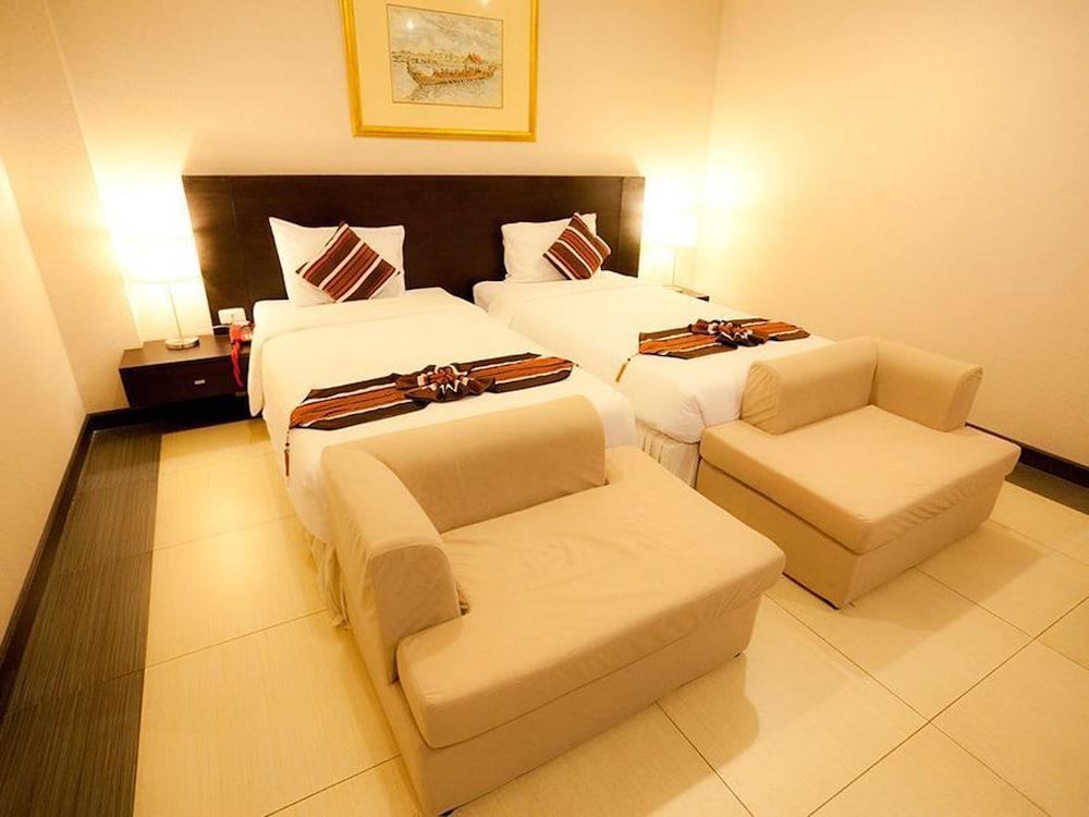 The Airport & Inn 4*