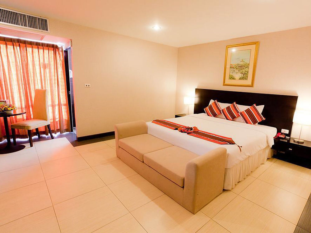 Inn The Airport & Bangkok