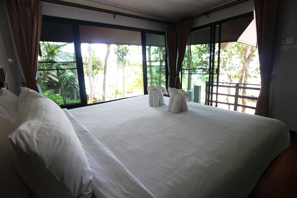 Moonlight Bay 4*