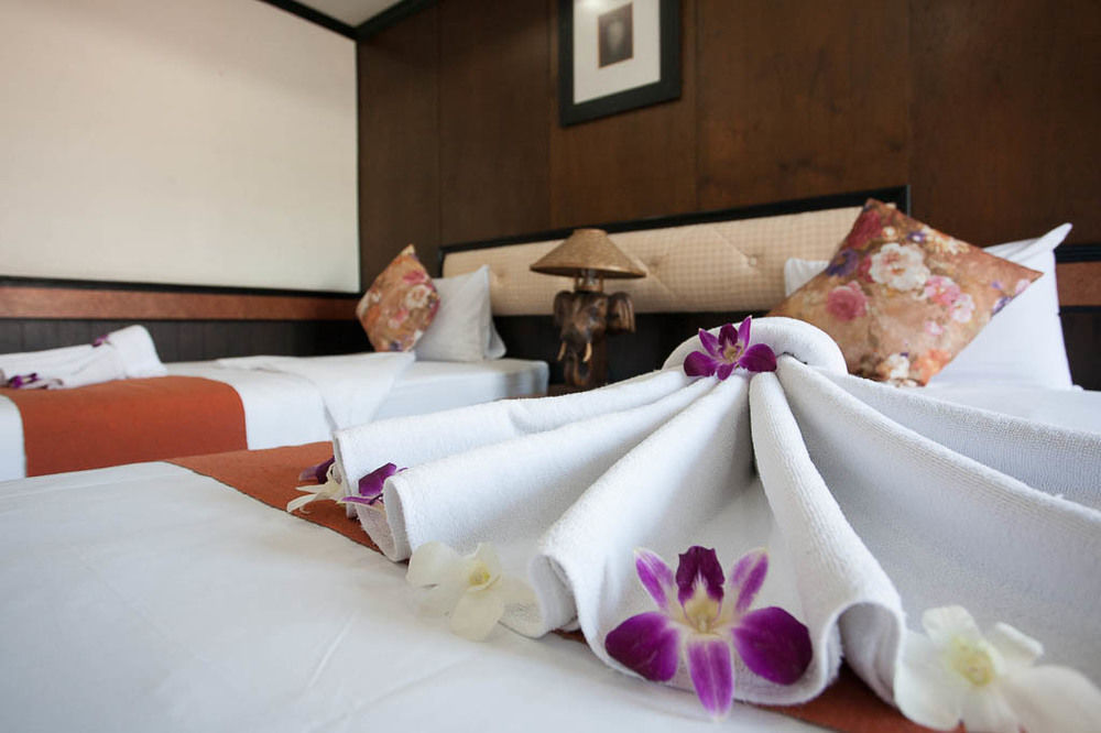Season Palace Huahin Hotel Cha-Am