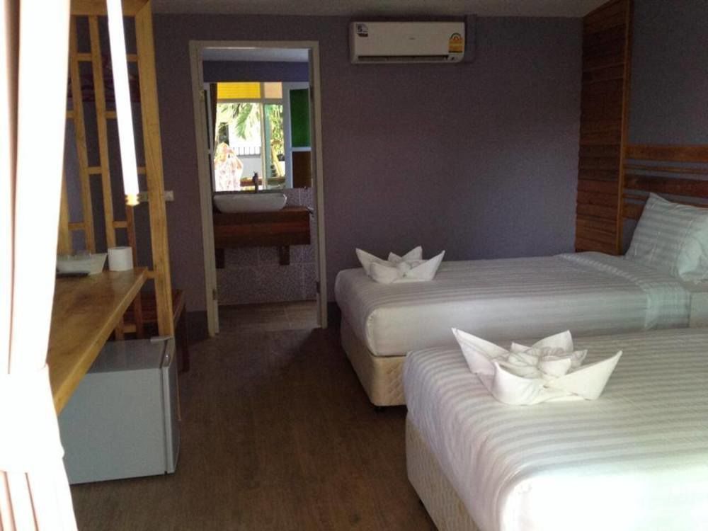 Apple Beachfront 3* Trat