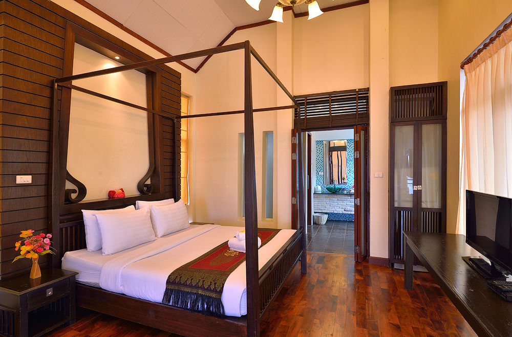 Siam Resort 3*