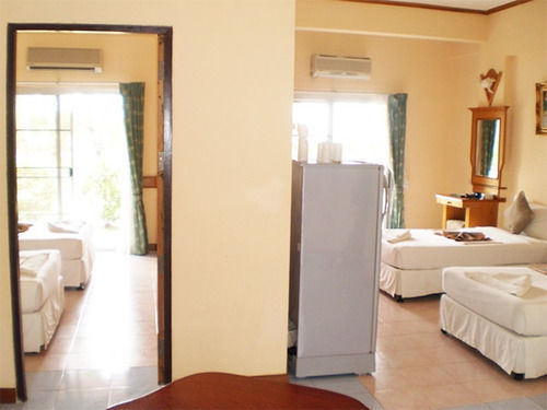 Chang Park Resort 3*