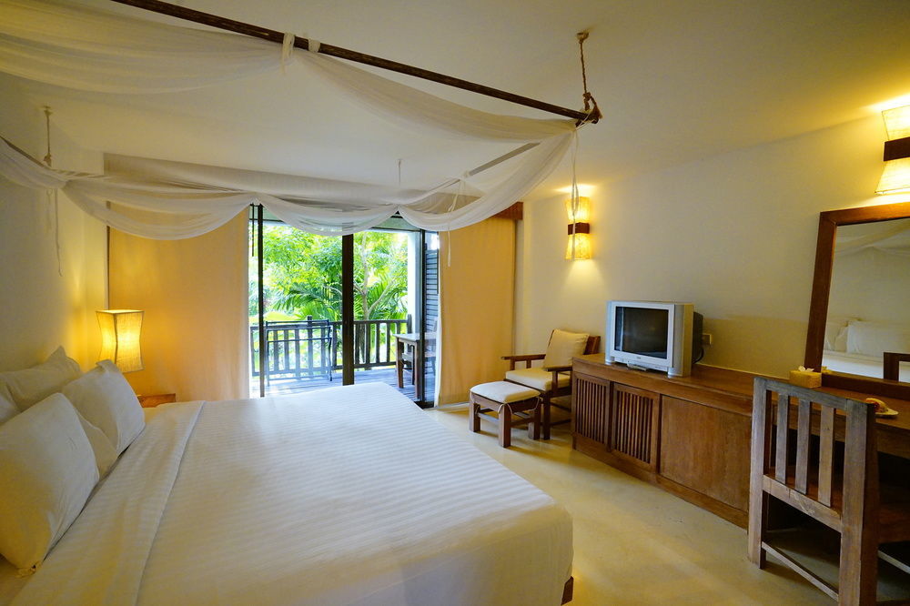 Aana & Resort Koh Chang