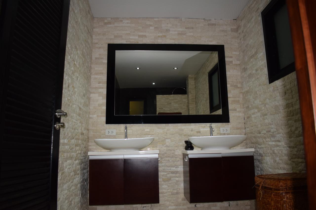 Naamtao 4*