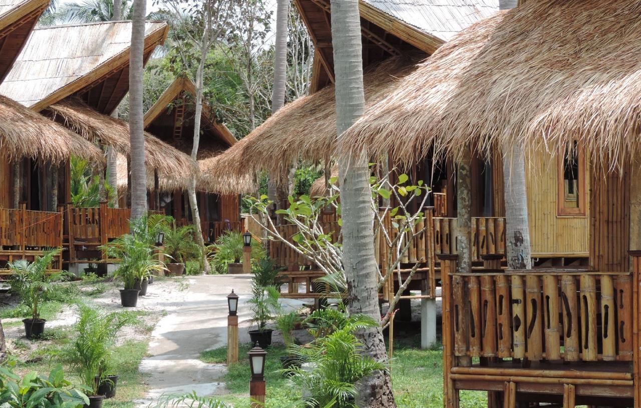 Lazy Days Hotel