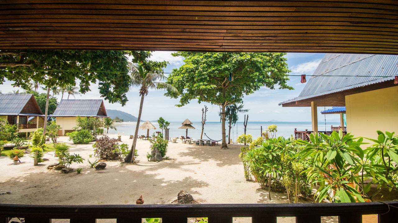 Tropicana Khophagan Hotel *