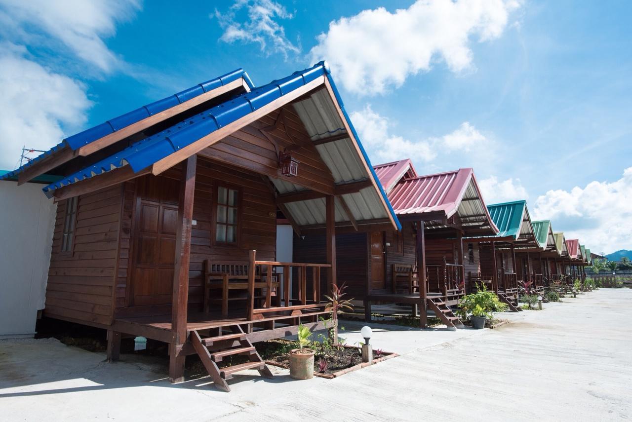 Hotel Talad Nam Klong Hae *