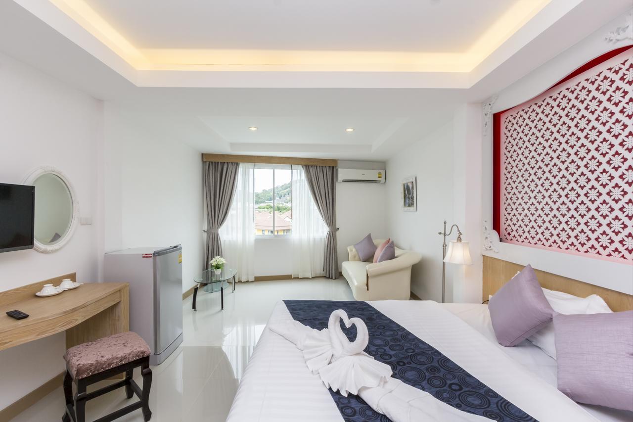 Hotel Triple Three 3*