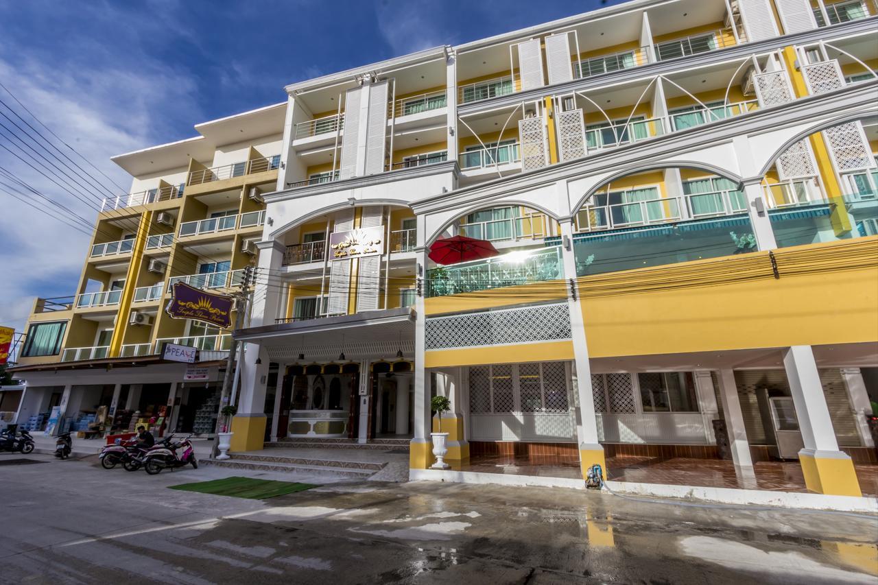 Triple Three Hotel