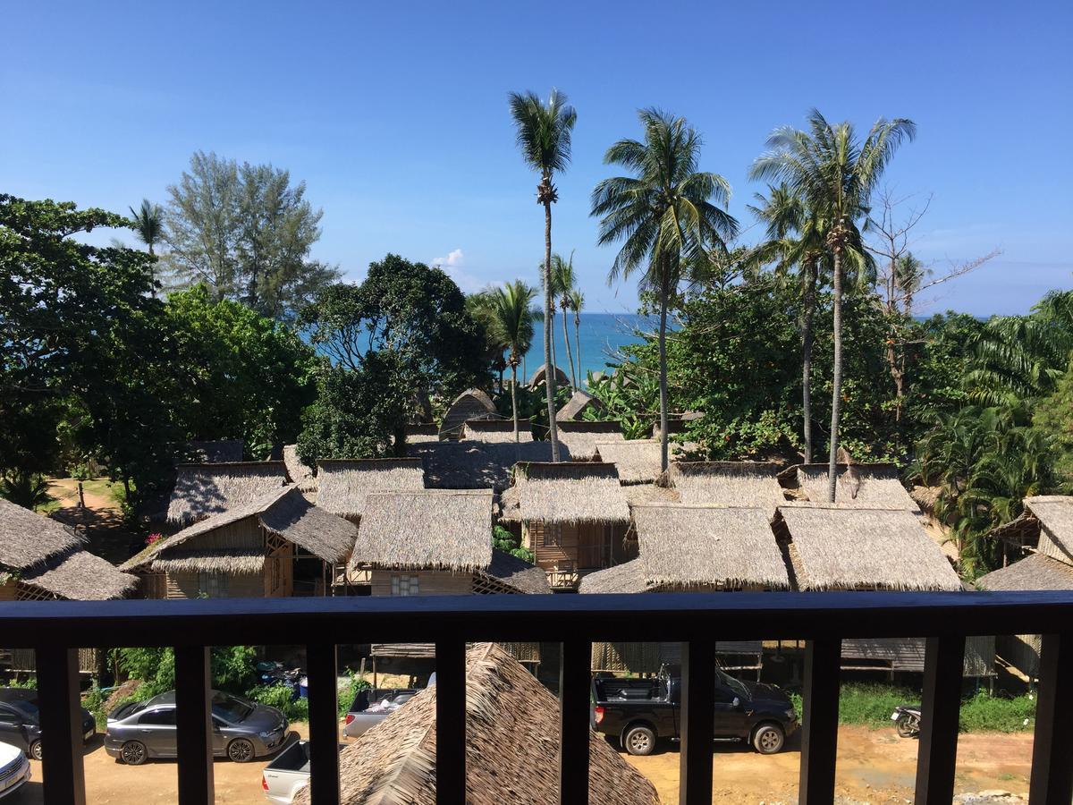 Lanta Sabai & Koh Lanta