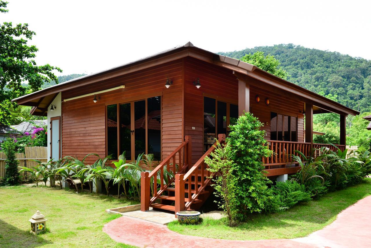 Pingchan Koh Phangan Beachfront