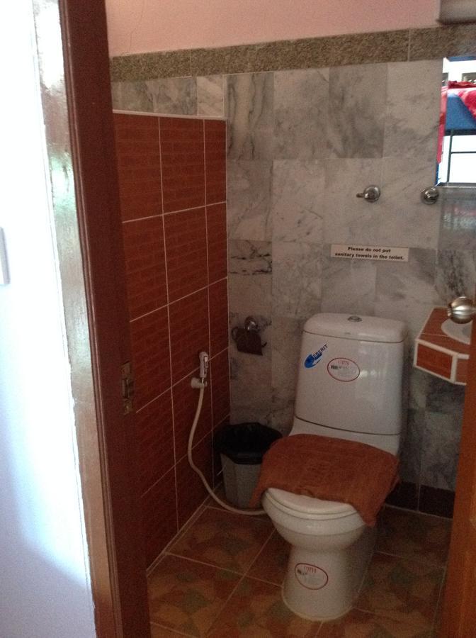 Coconut House Chaweng Hotel 2*