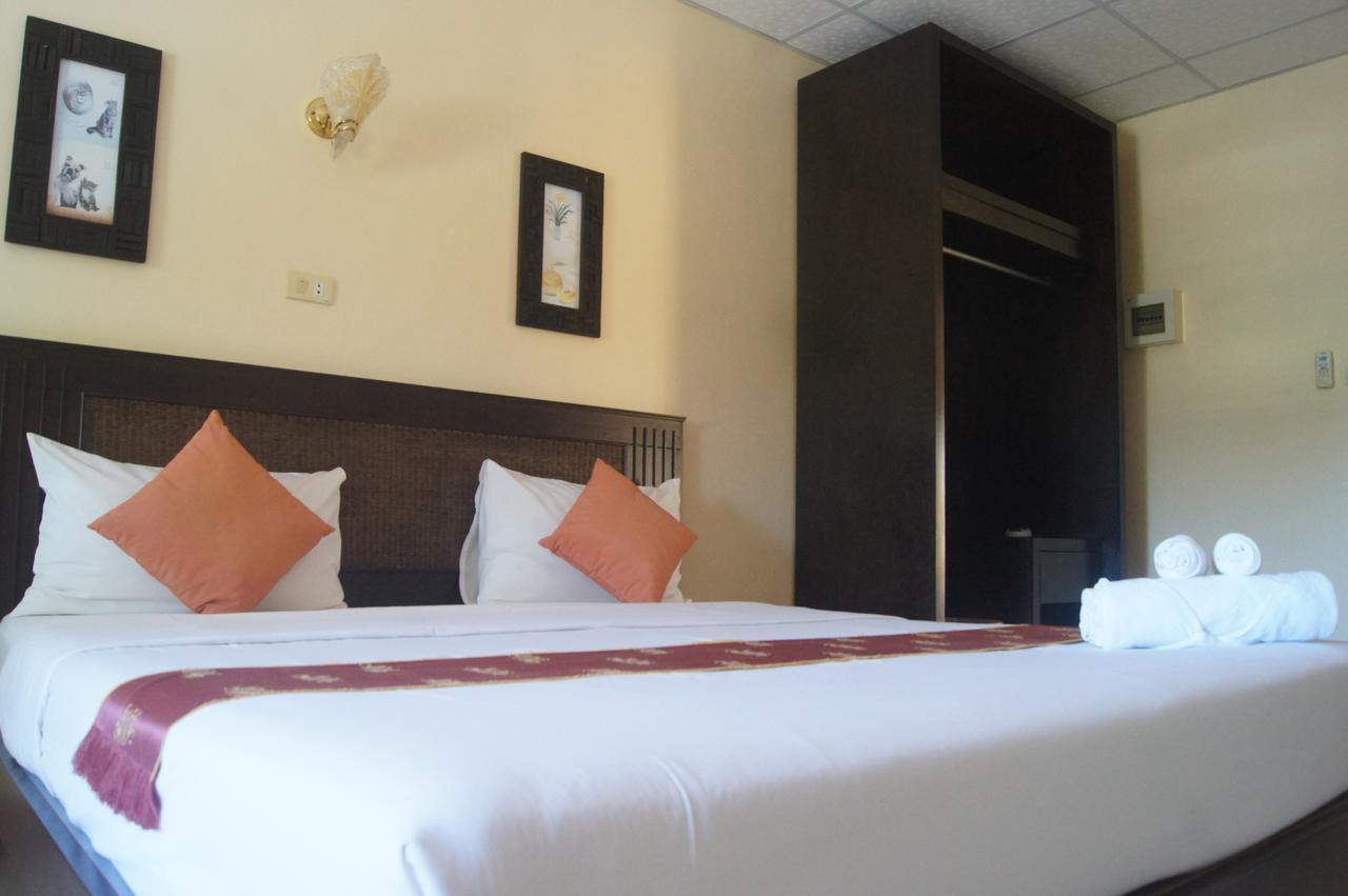 R.t. Khao Lak