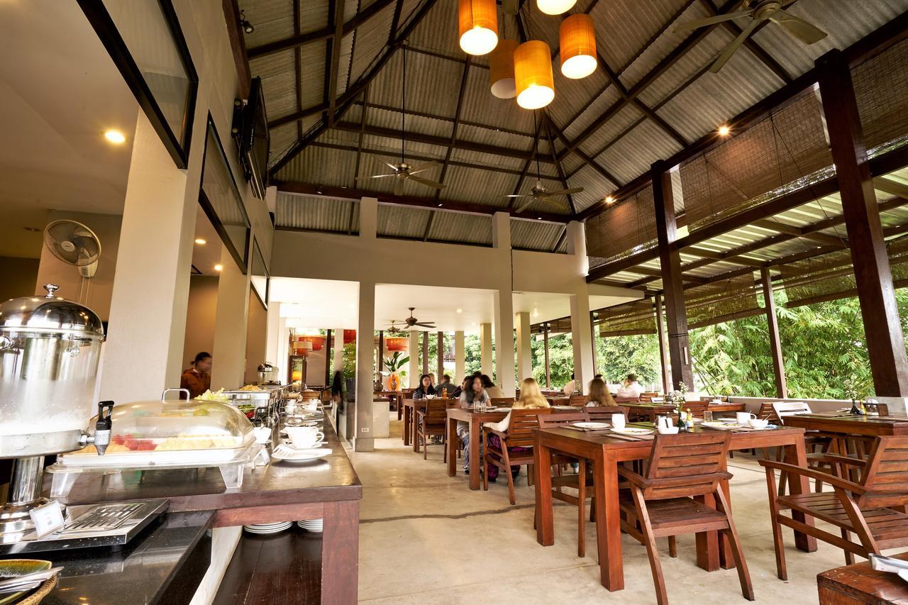 Yoma Hotel, 4*