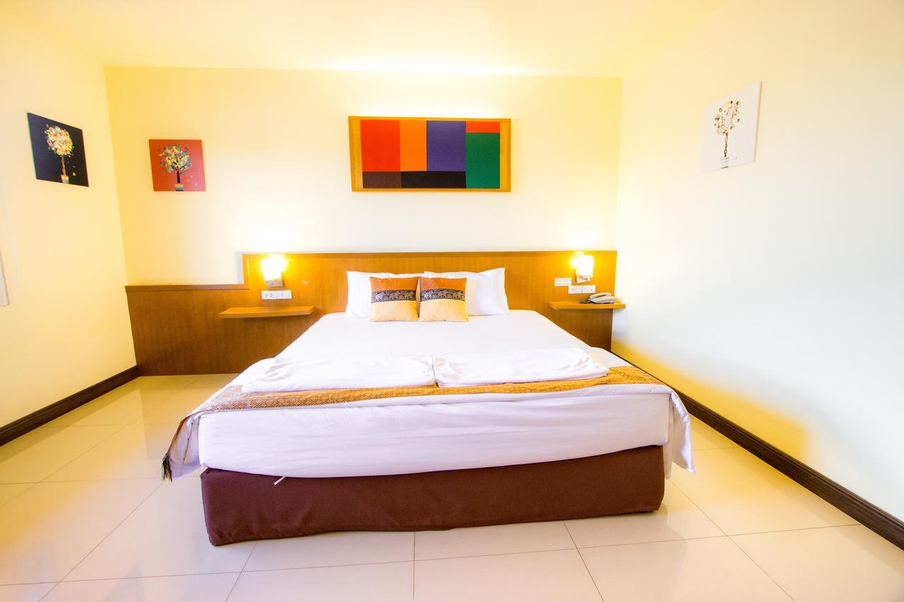 The Lephant Hotel 2*