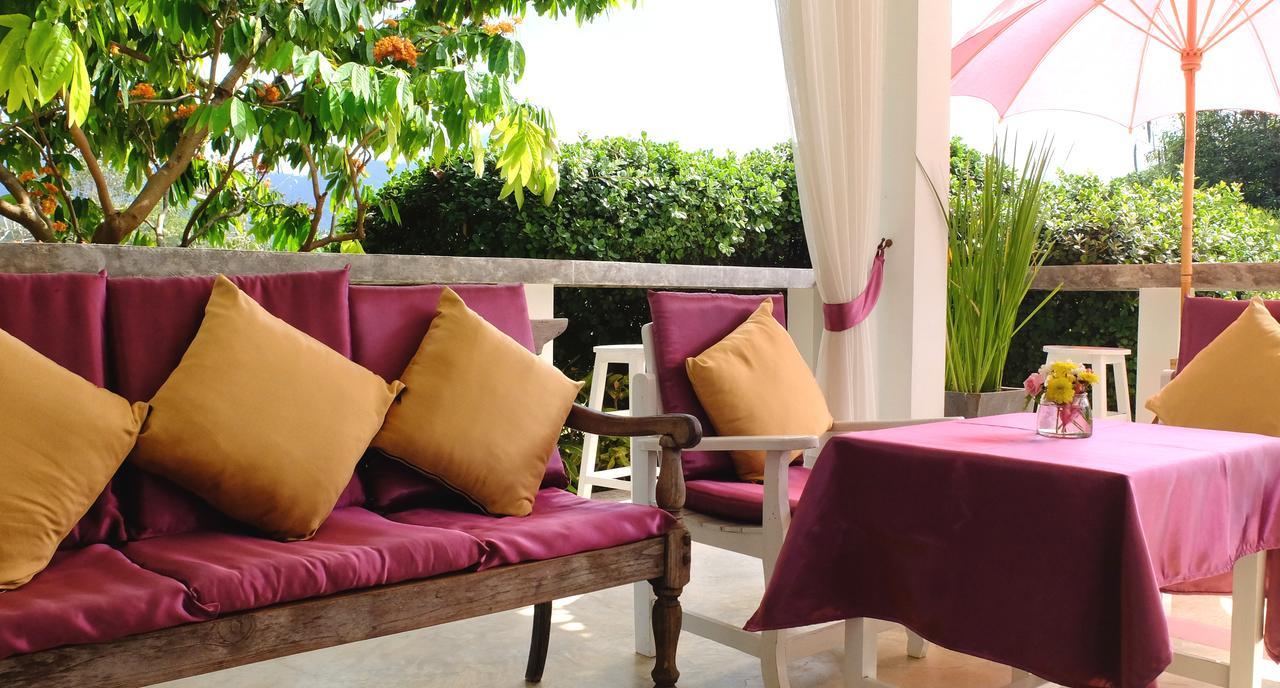 At Resort 3*
