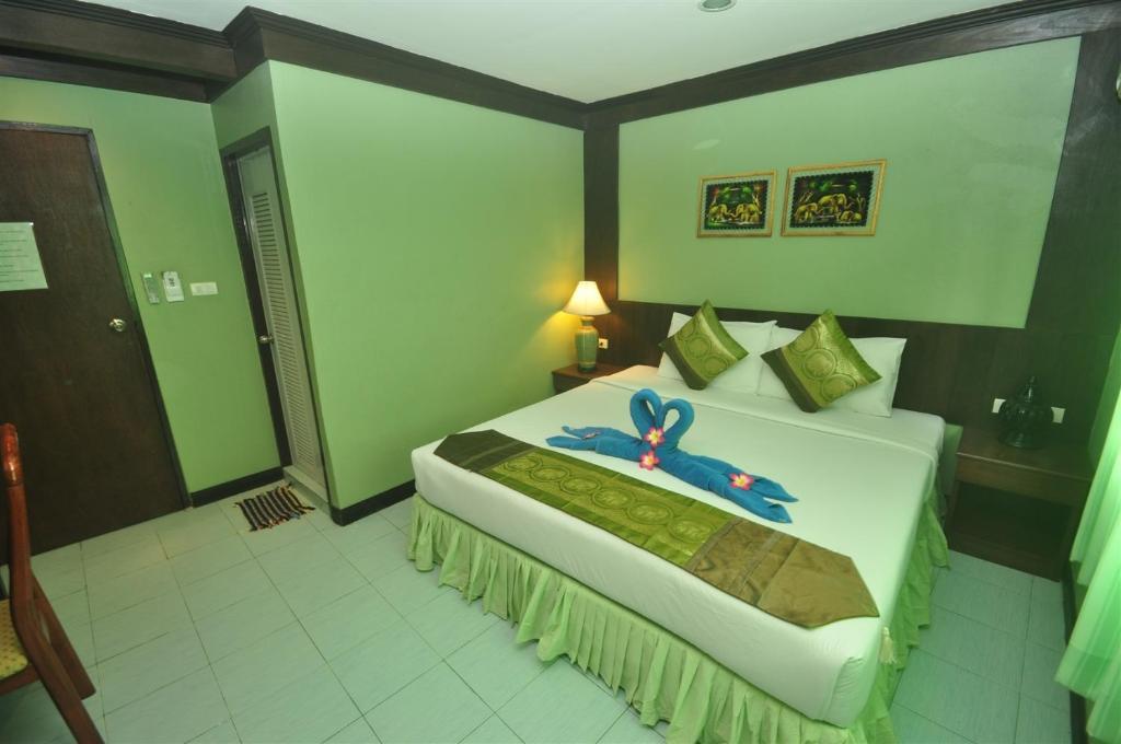 Hotel Pak Klong For Rent Phi Phi Don