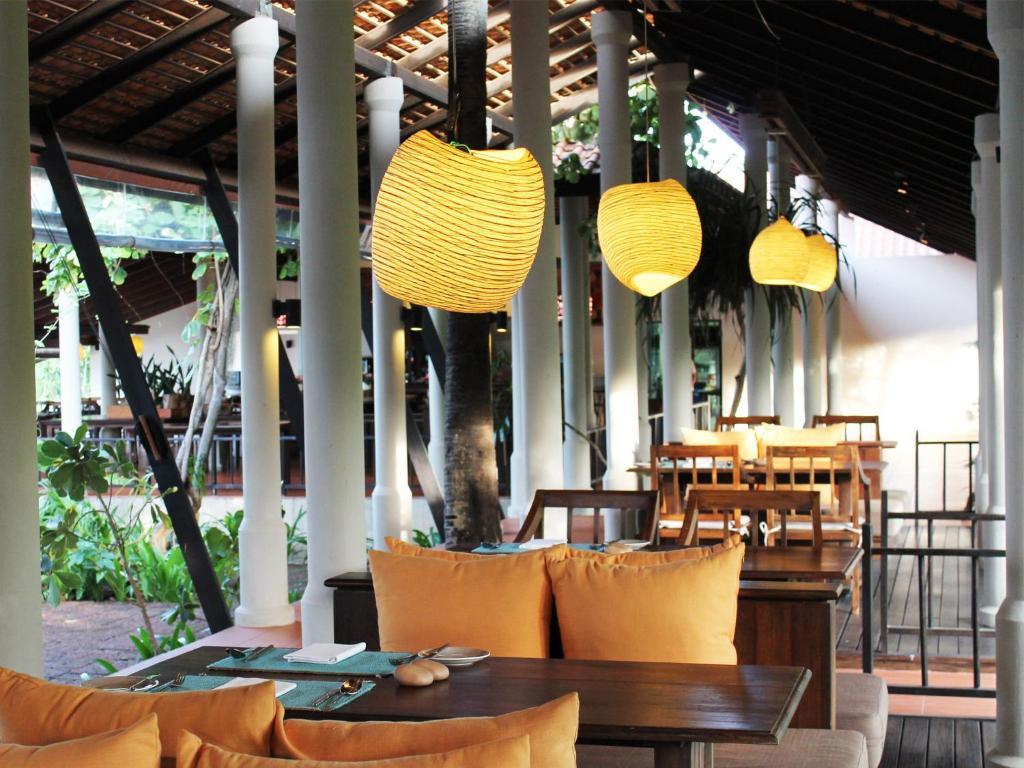 Saree Samui Mae Nam