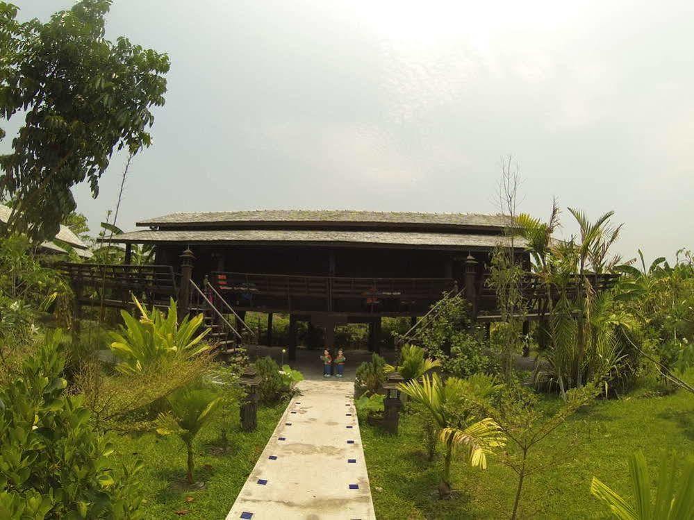 Little Village Chiang Mai Hang Dong