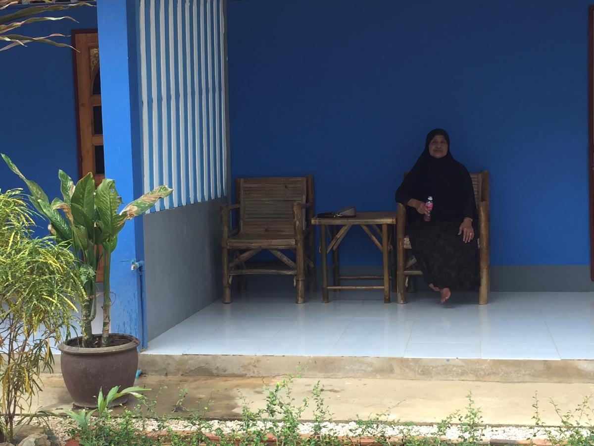Blue House 2*
