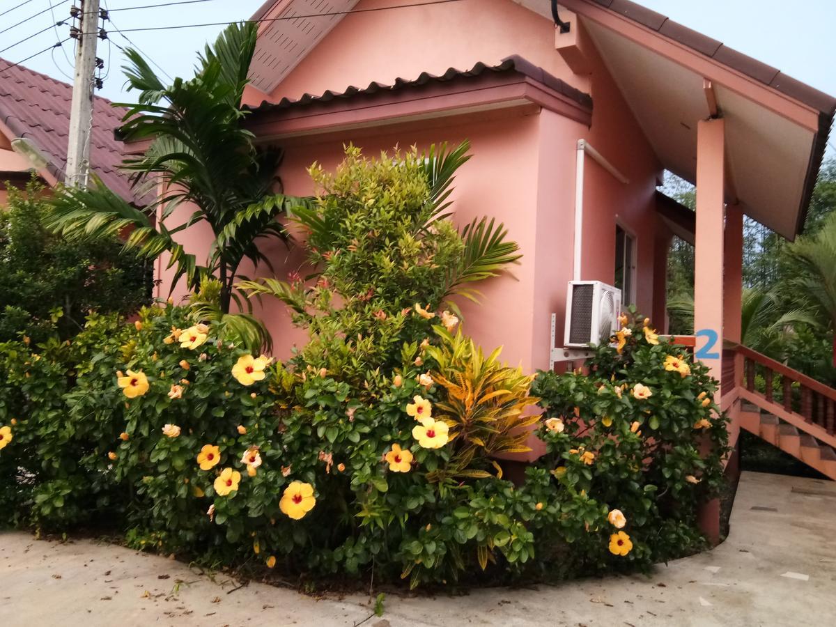 Baan Mek Lom Guest house Khao Lak