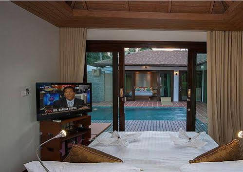 Villa Jean Pool *