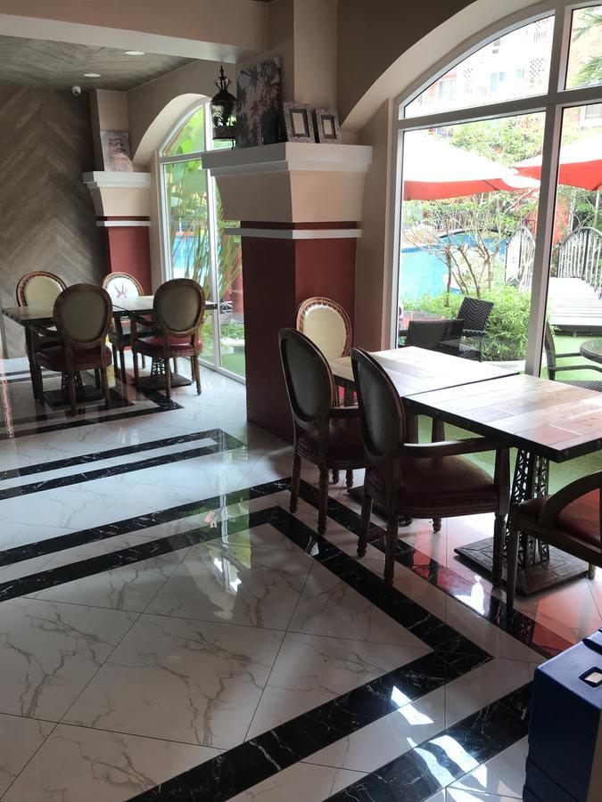 Seven Seas By Pool Access