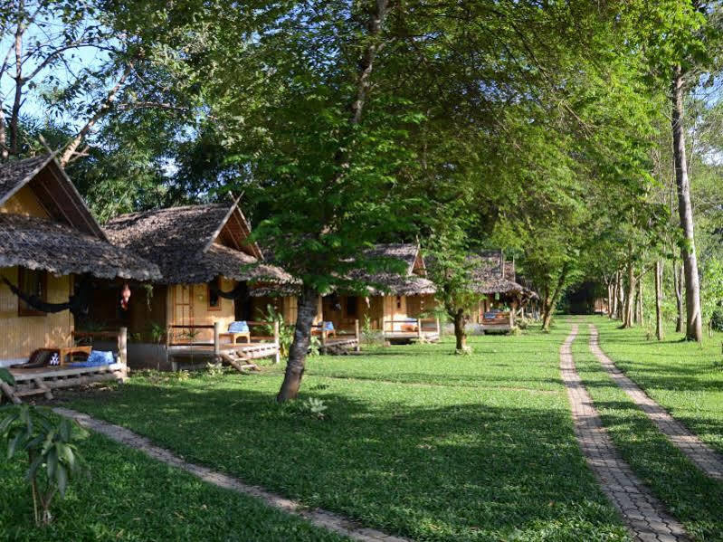 Baan Riverside Pai