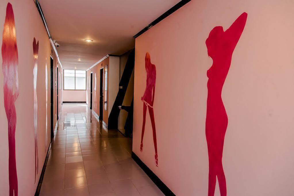 Hotel Barfly Pattaya Jomtien Beach