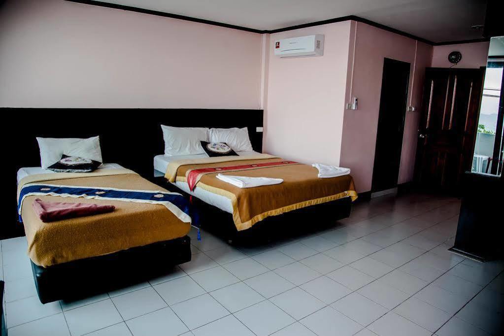 Barfly Pattaya Hotel