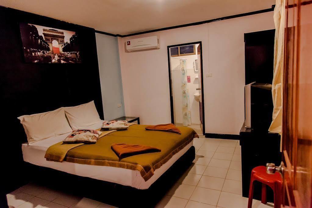 Barfly Pattaya 2* Jomtien Beach