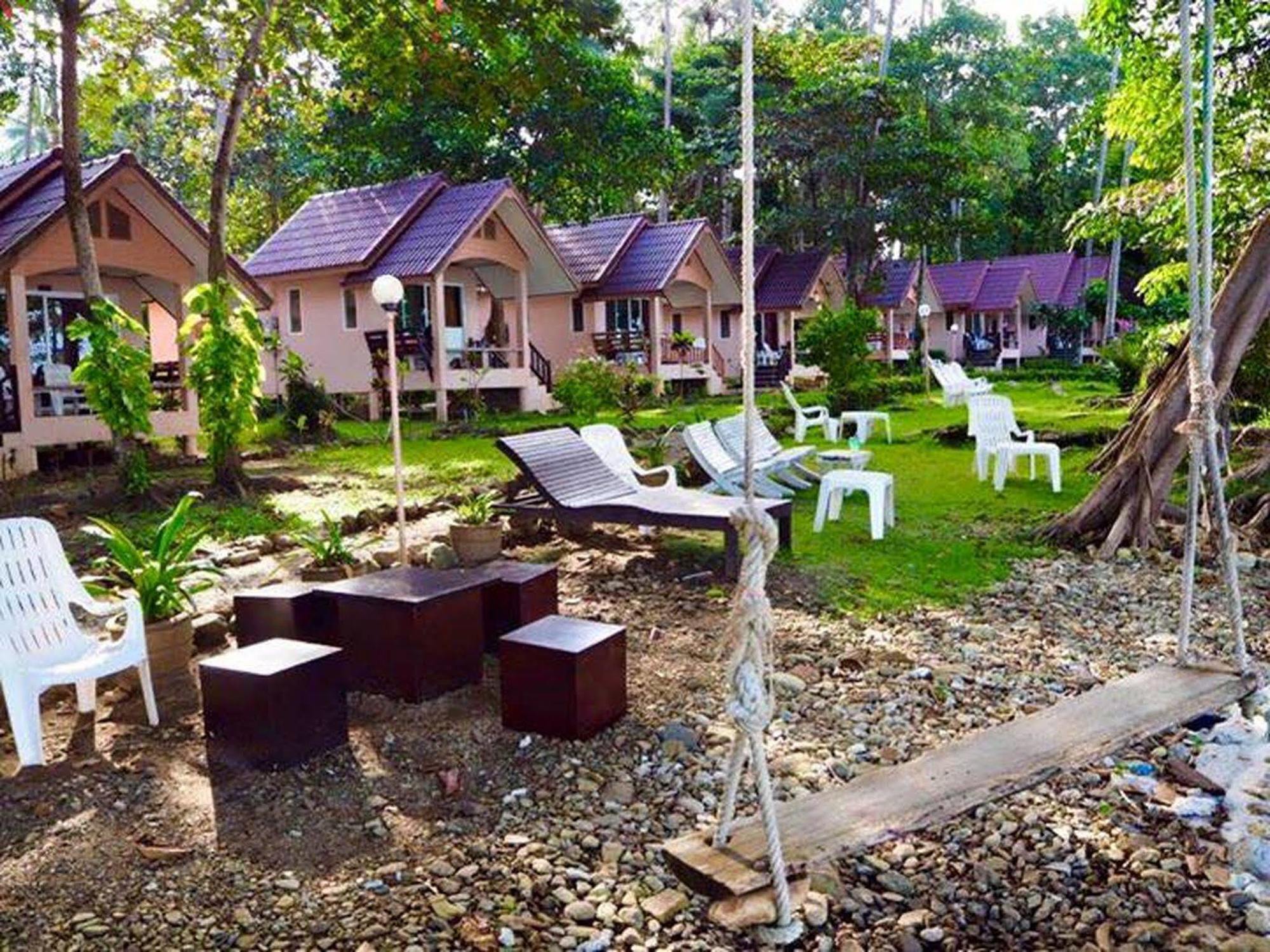 Resort Sea Flower