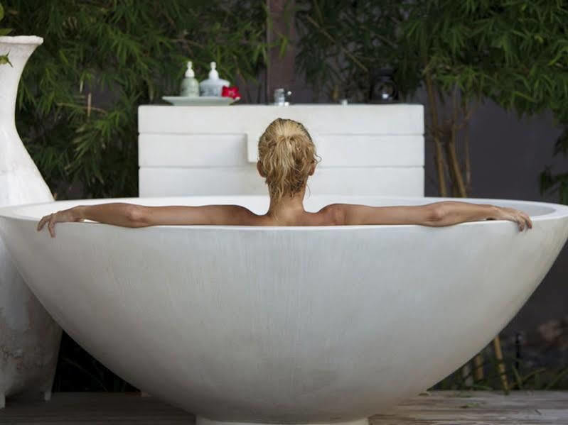 Belle - Fully Serviced Private Sea View With An Award Winning In-house Cook