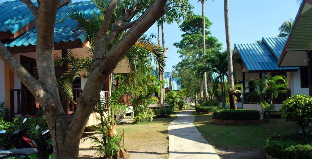 Resort Siraya Beachfront