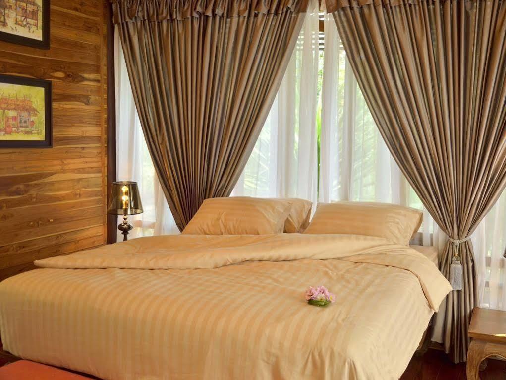32 Coffee Hill & Chiang Mai