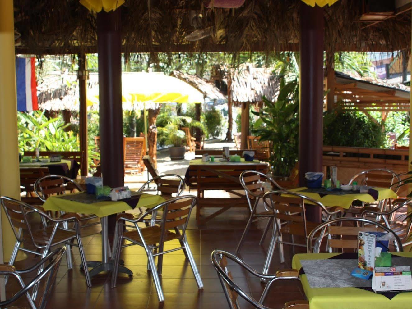 Thai Life Khaolak Guest house