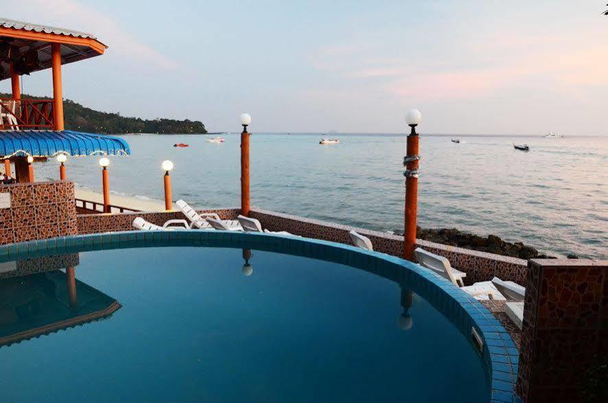 Chukit Resort 3*