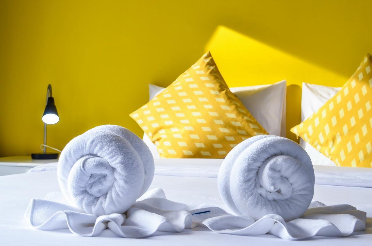 Two Color Hotel 2*