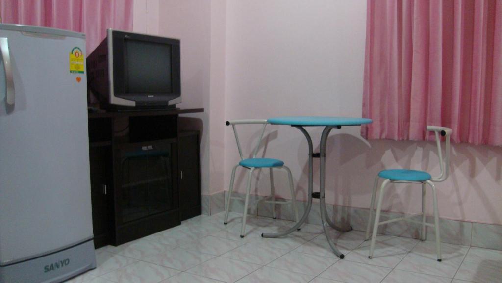 Guest house Candy House 2*