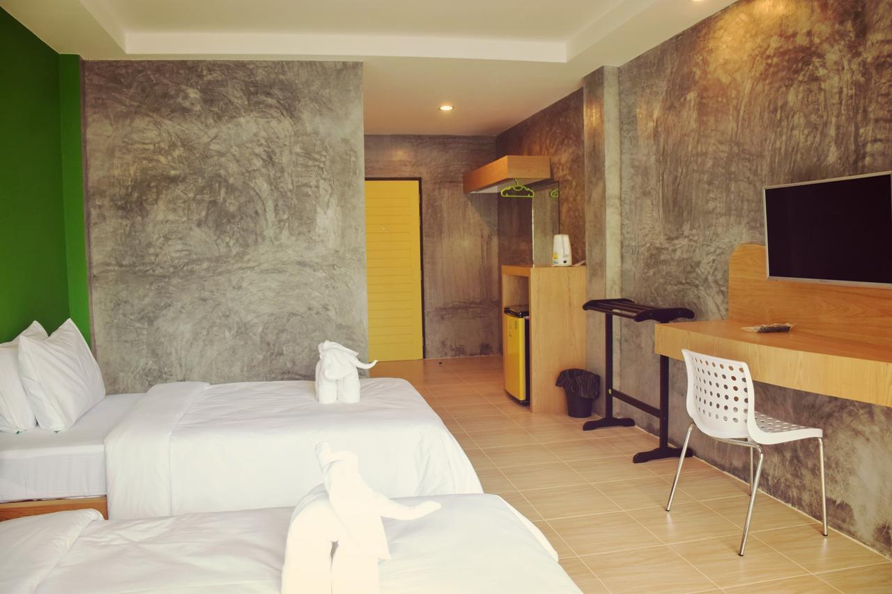 Hotel At Khaolak 2*