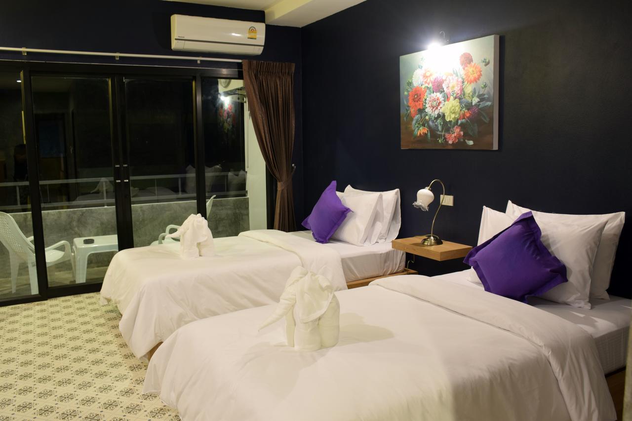 Hotel At Khaolak 2*
